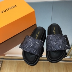 Louis Vuitton Slippers